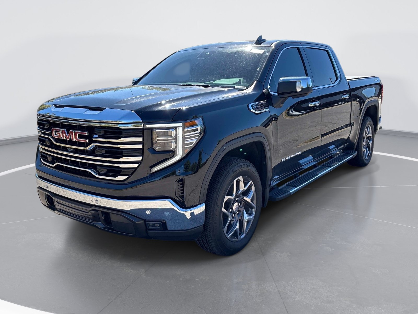Used 2025 GMC Sierra 1500 SLT Truck Crew Cab