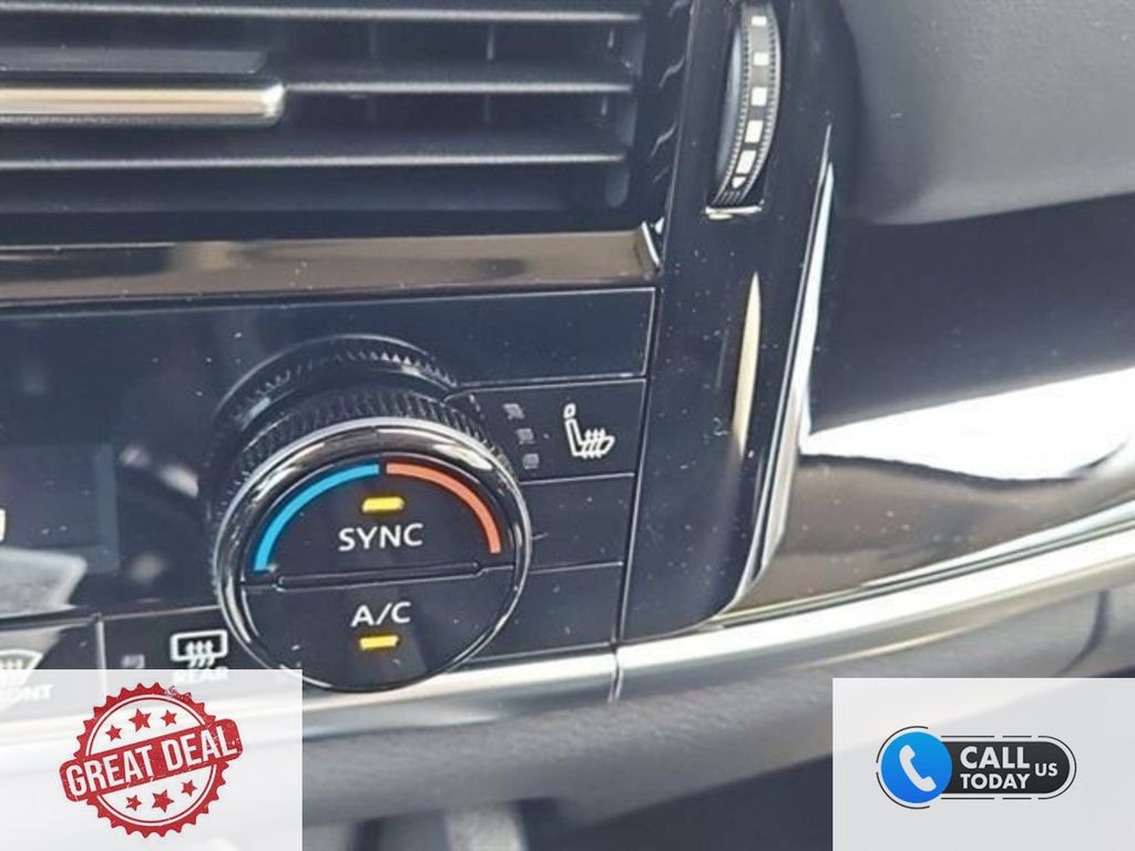 2025 Nissan Rogue SL - Photo 29