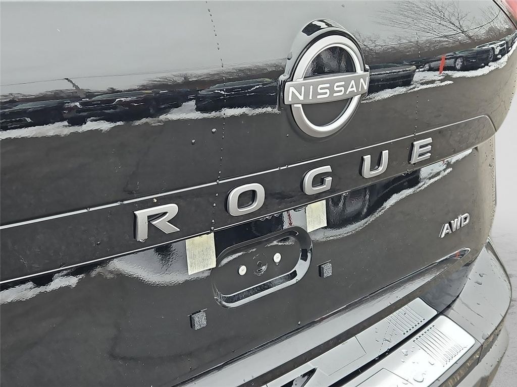 New 2026 Nissan Rogue SV SUV
