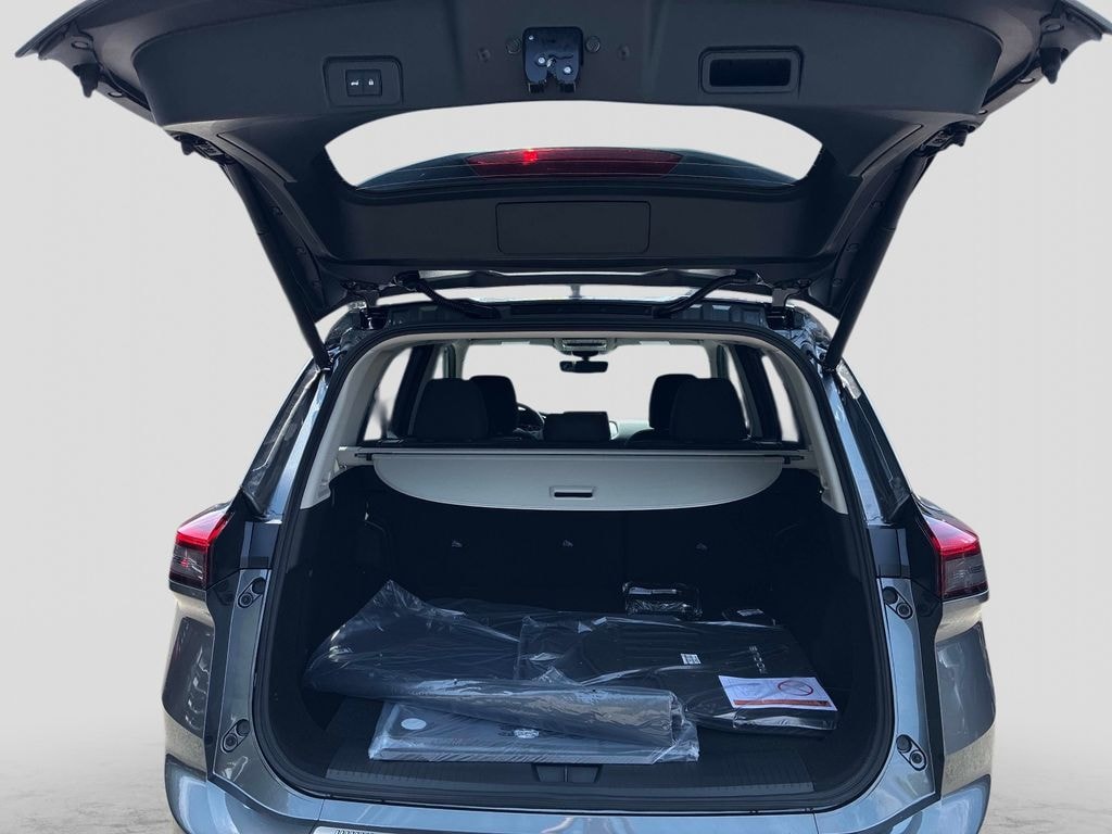 New 2026 Nissan Rogue SV SUV