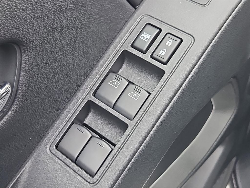 2026 Nissan Frontier SV - Photo 13