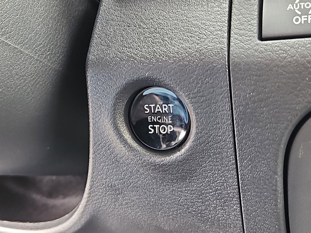 2026 Nissan Frontier SV - Photo 9
