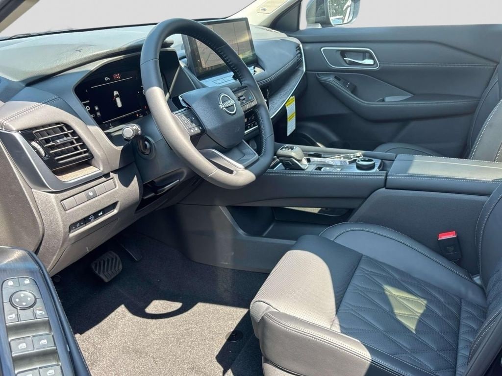 New 2026 Nissan Rogue Platinum SUV