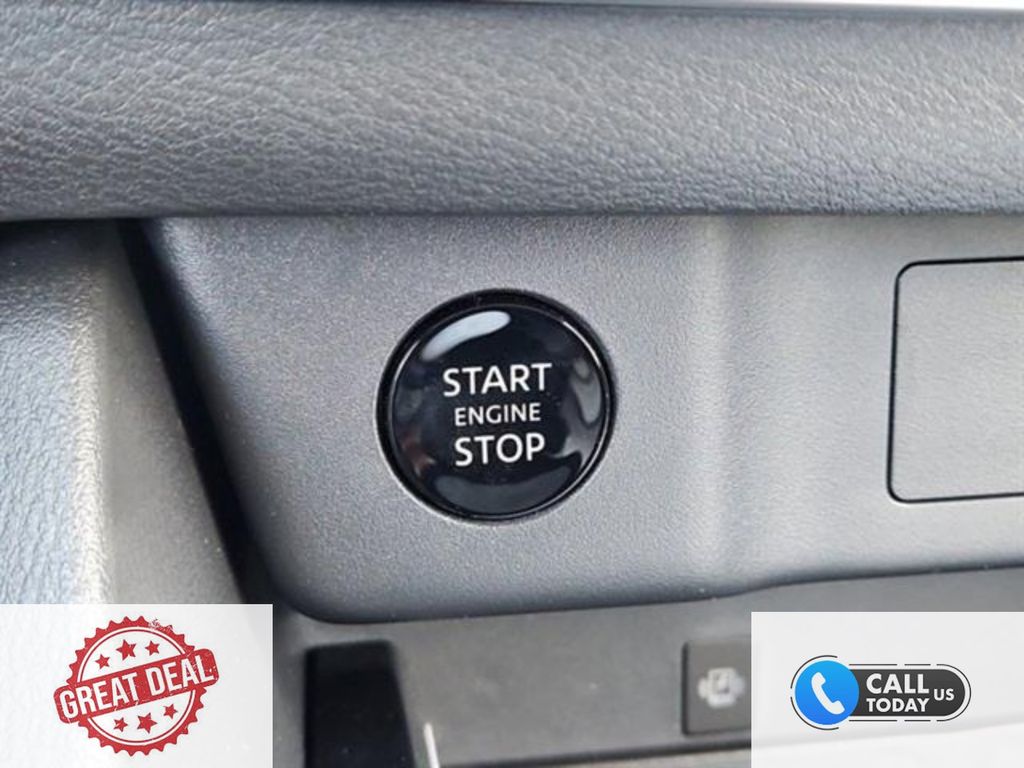 2025 Nissan Rogue SL - Photo 31