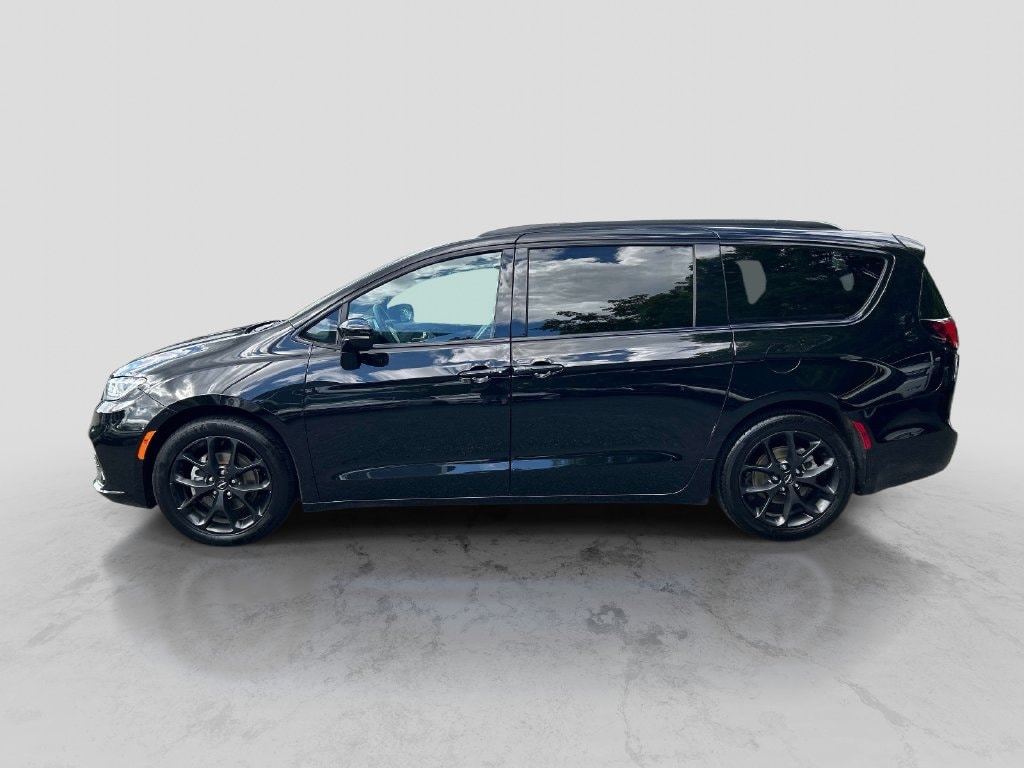 Used 2025 Chrysler Pacifica Limited Van Passenger Van