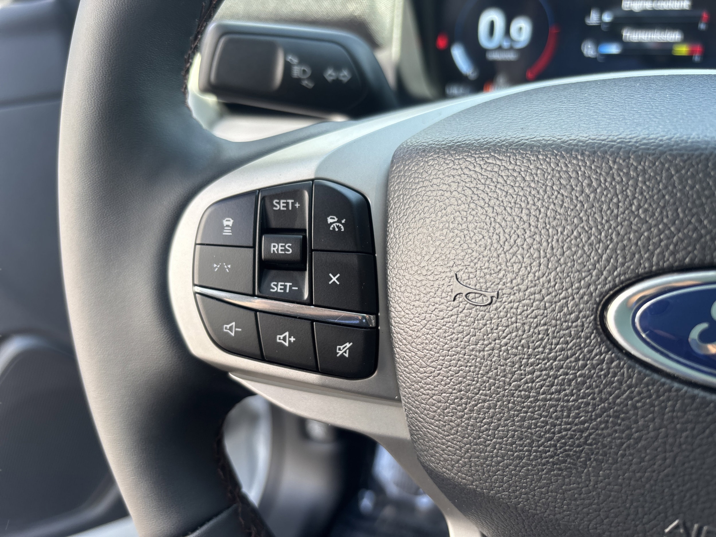 2026 Ford Explorer Active - Photo 9