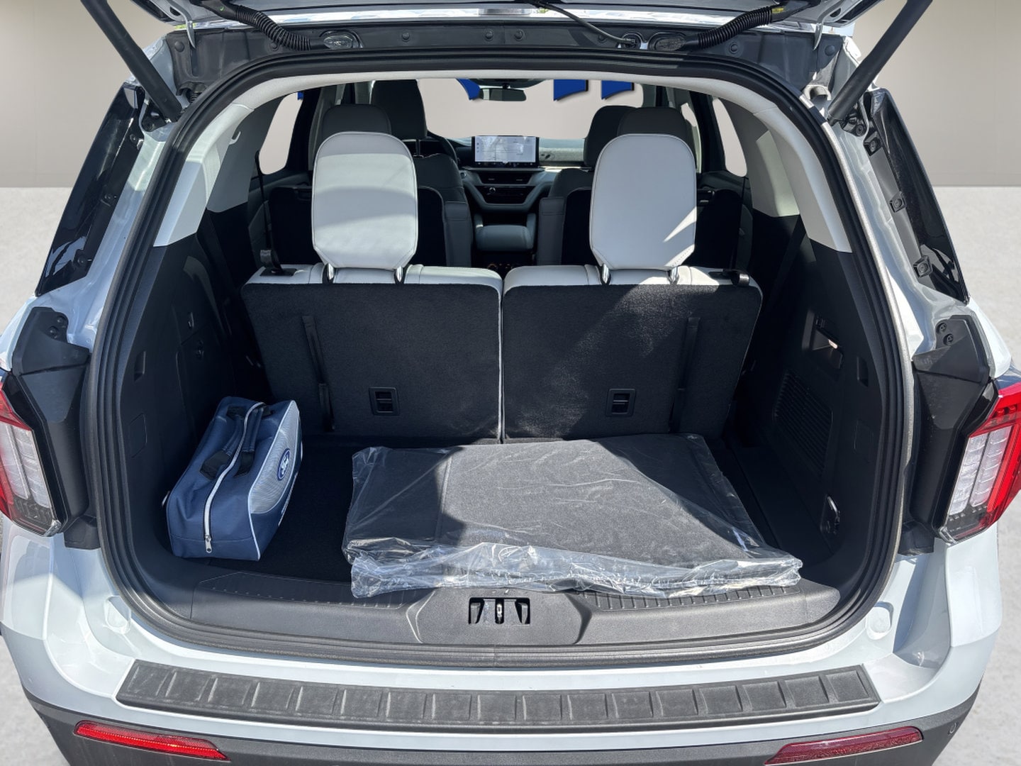 2026 Ford Explorer Active - Photo 25