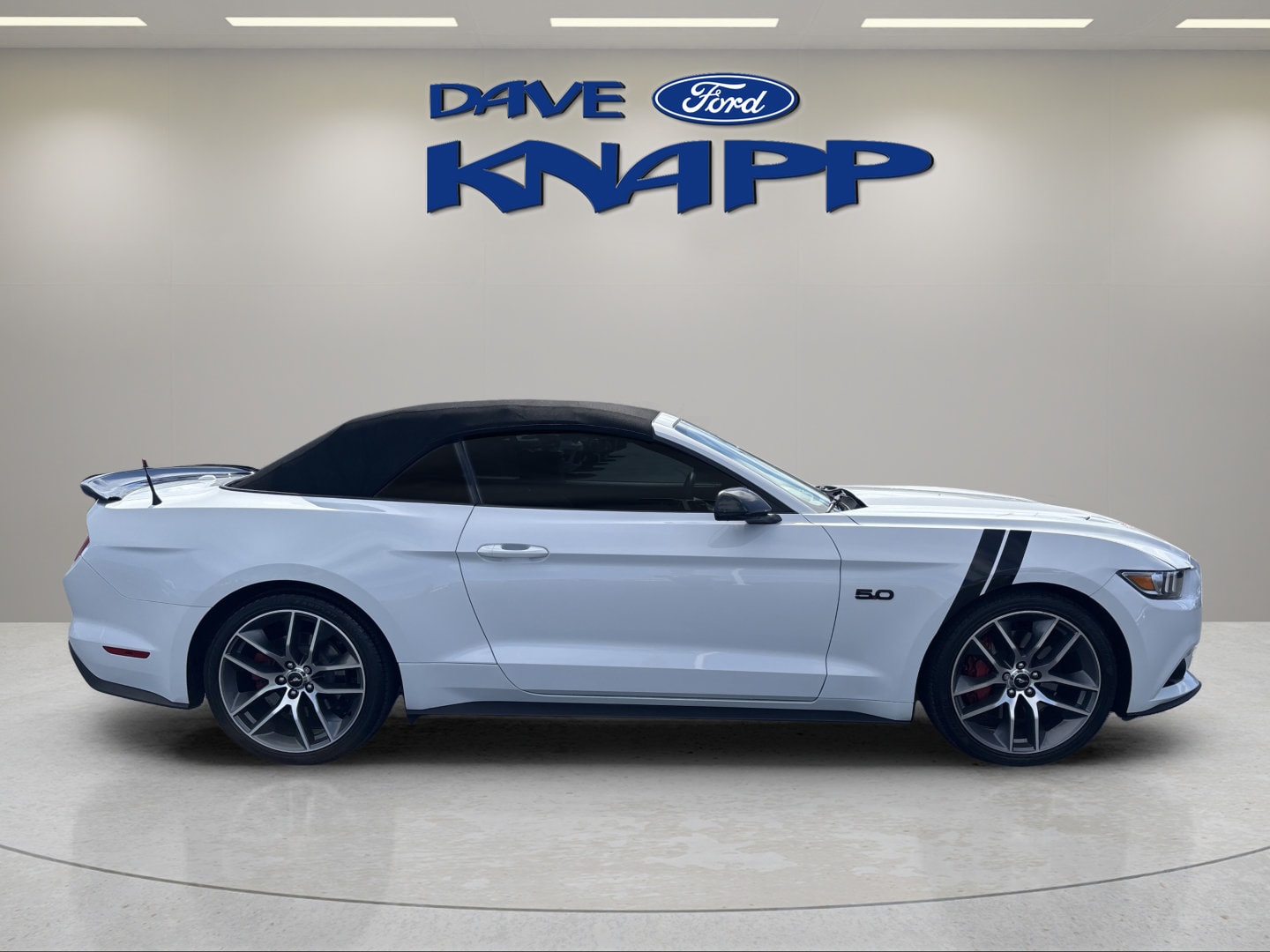 2016 Ford Mustang GT Premium - Photo 12