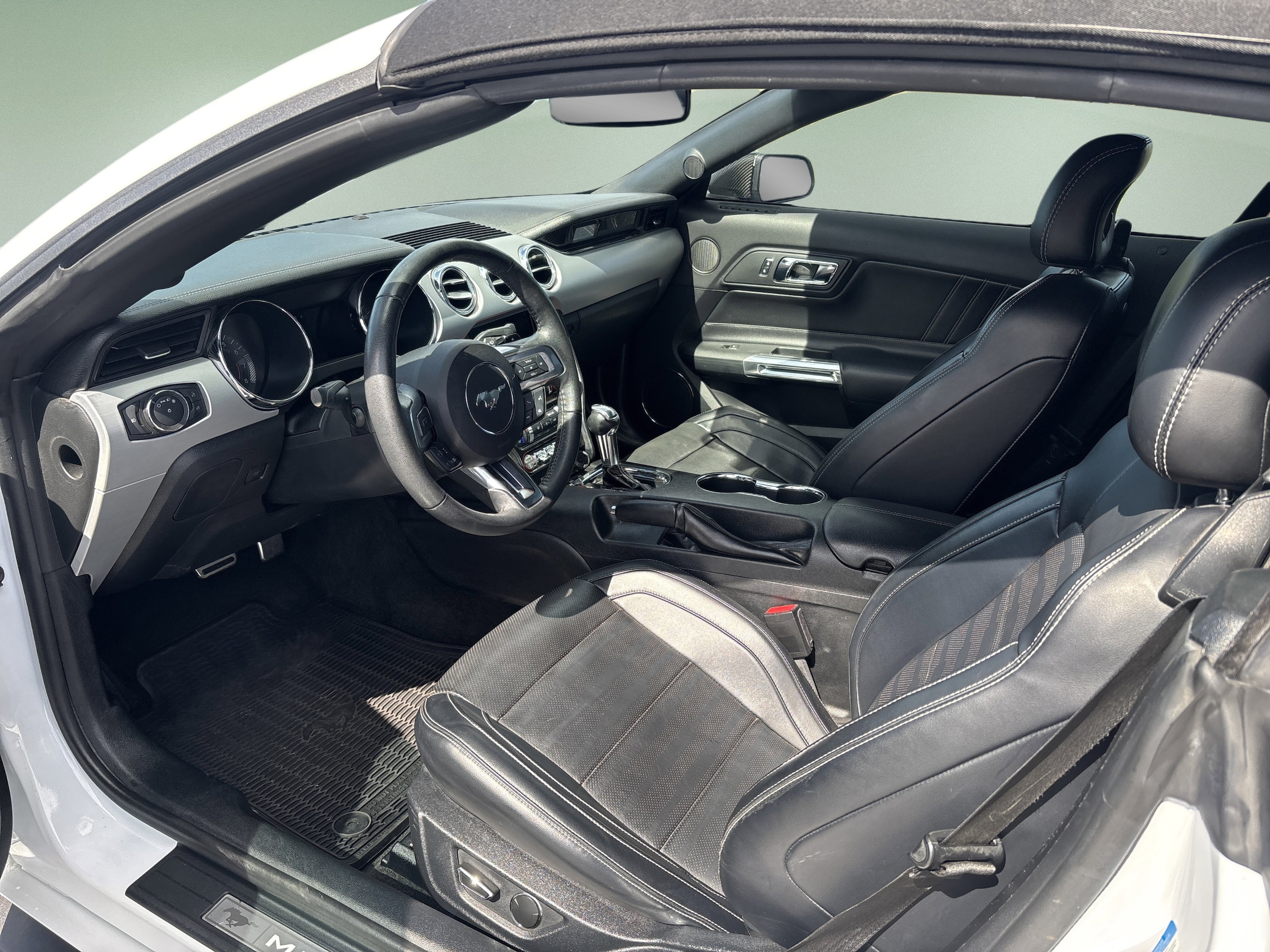 2016 Ford Mustang GT Premium - Photo 22