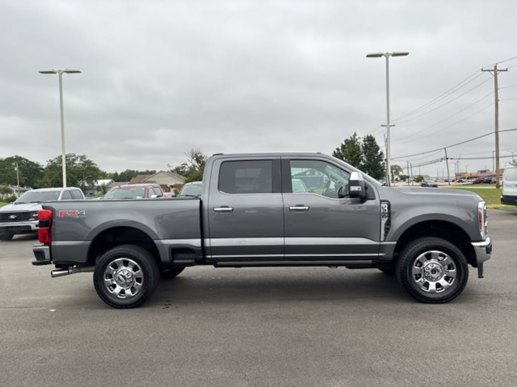 Used 2025 Ford F-350 Lariat Crew Cab