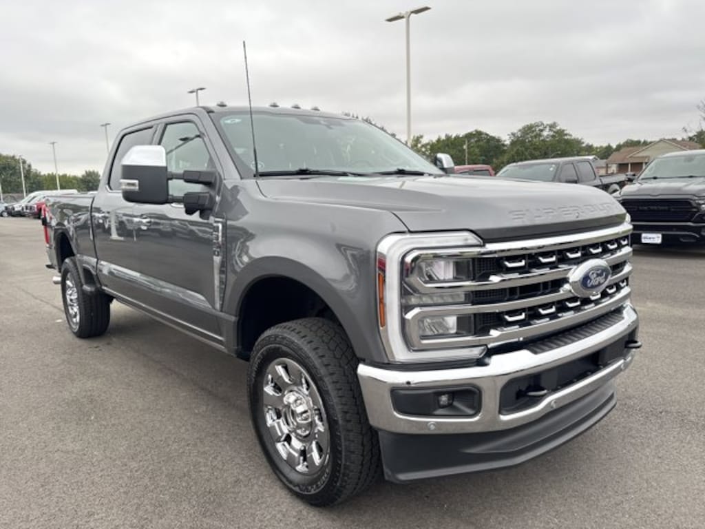 Used 2025 Ford F-350 Lariat Crew Cab