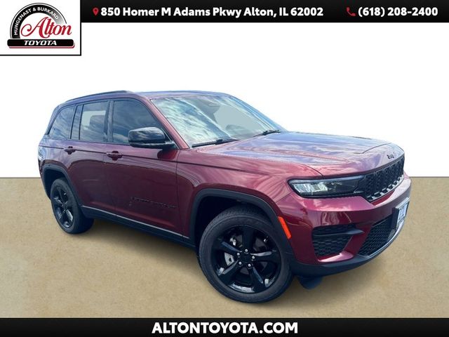 2022 Jeep Grand Cherokee Altitude