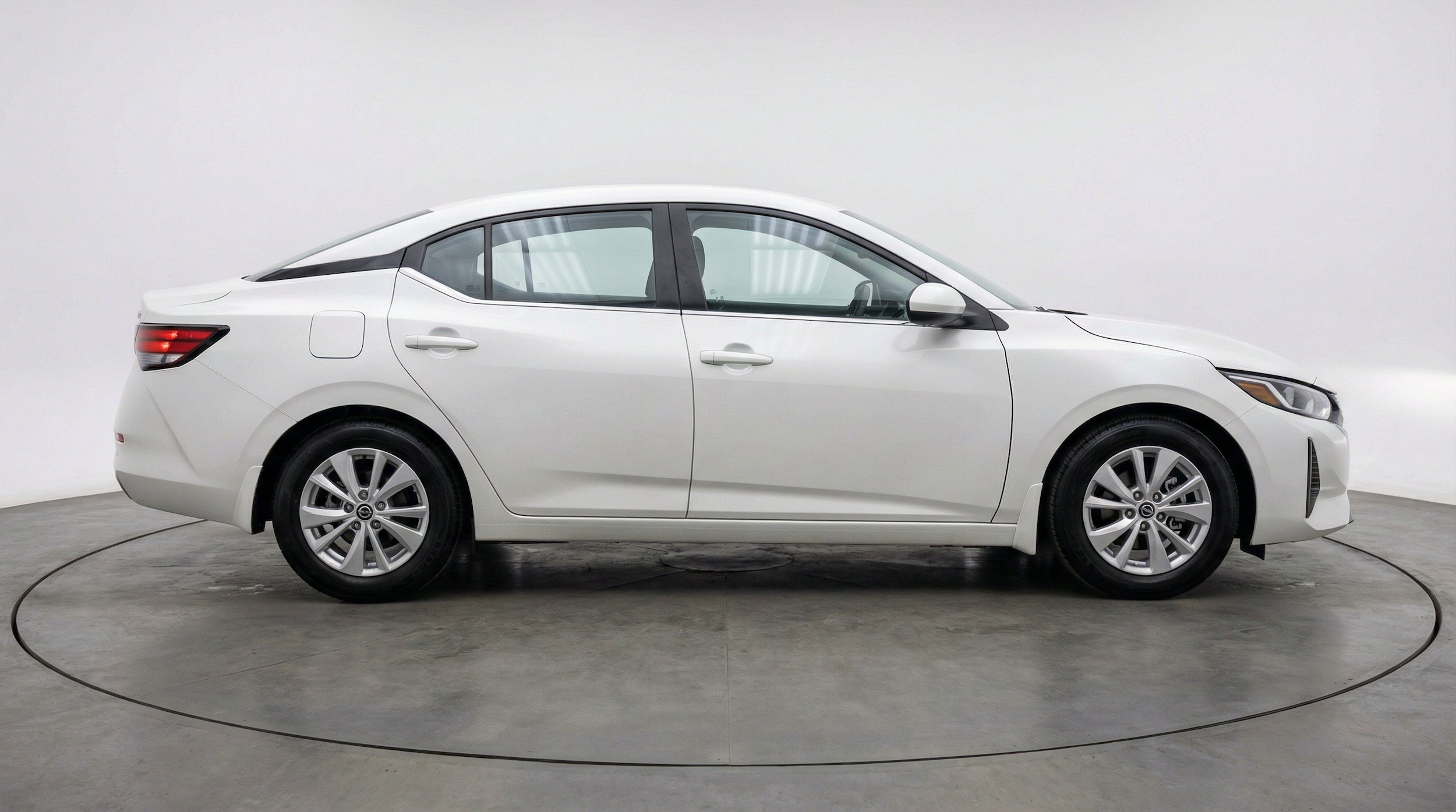 Thumbnail: 2025 Nissan Sentra - 10