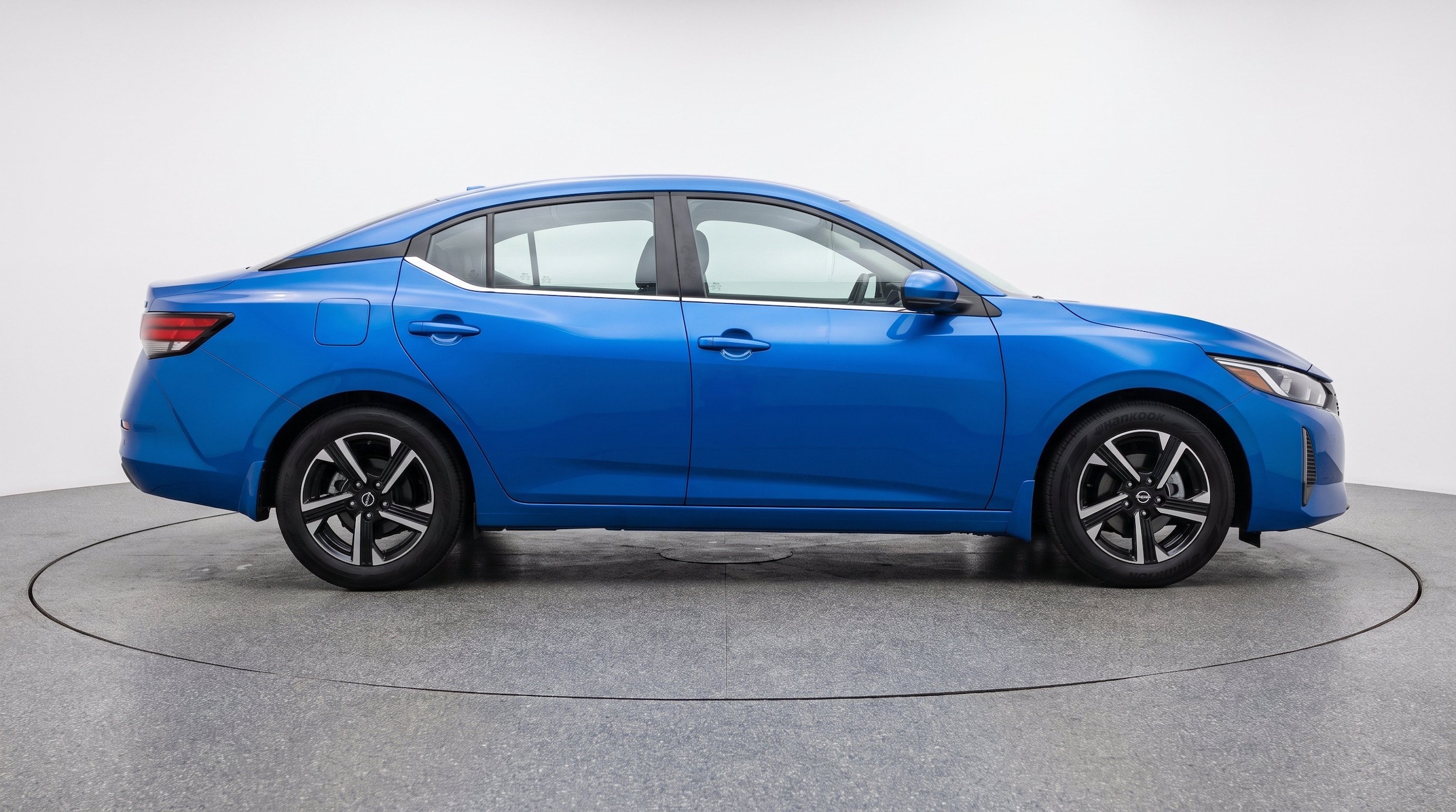 Thumbnail: 2025 Nissan Sentra - 10