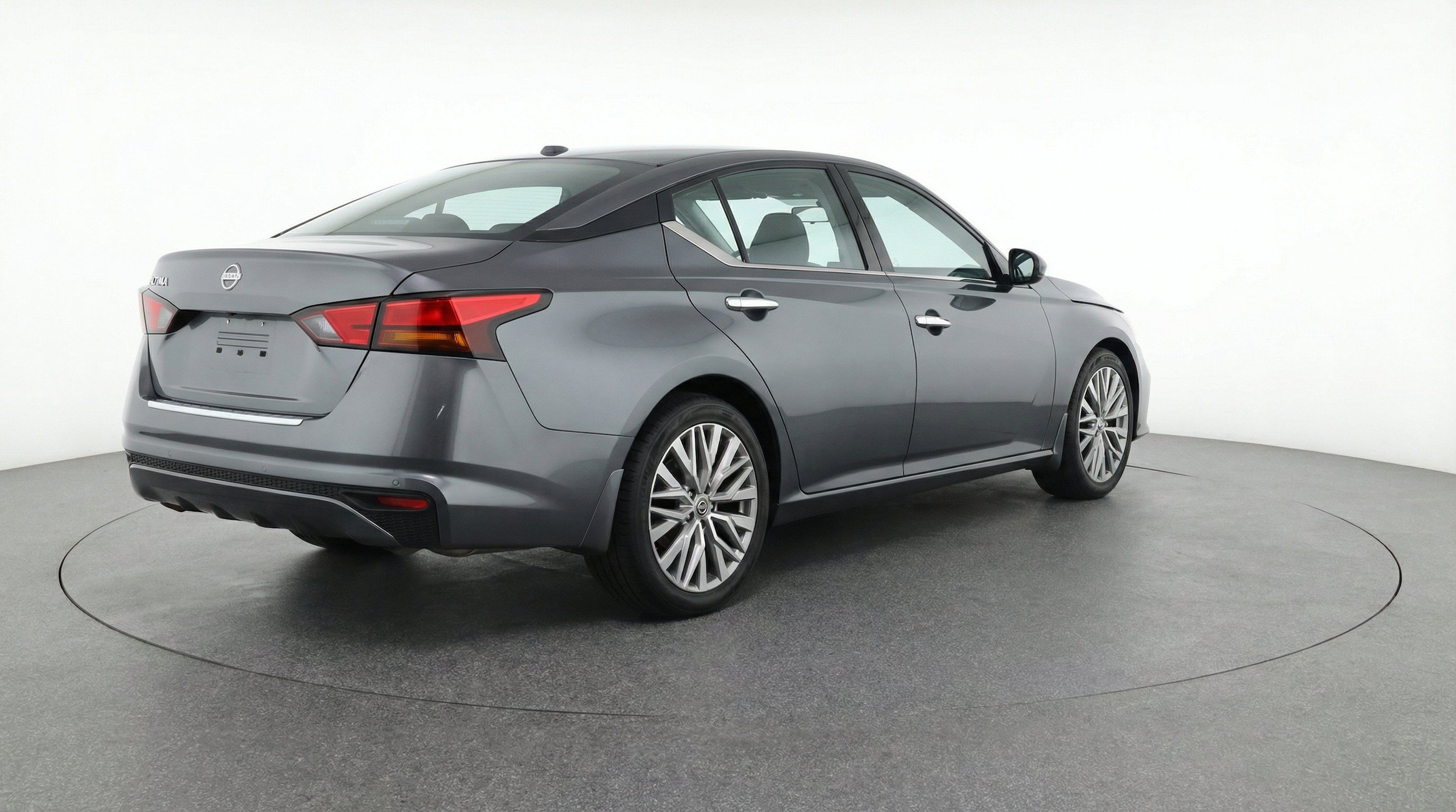 Thumbnail: 2025 Nissan Altima - 9