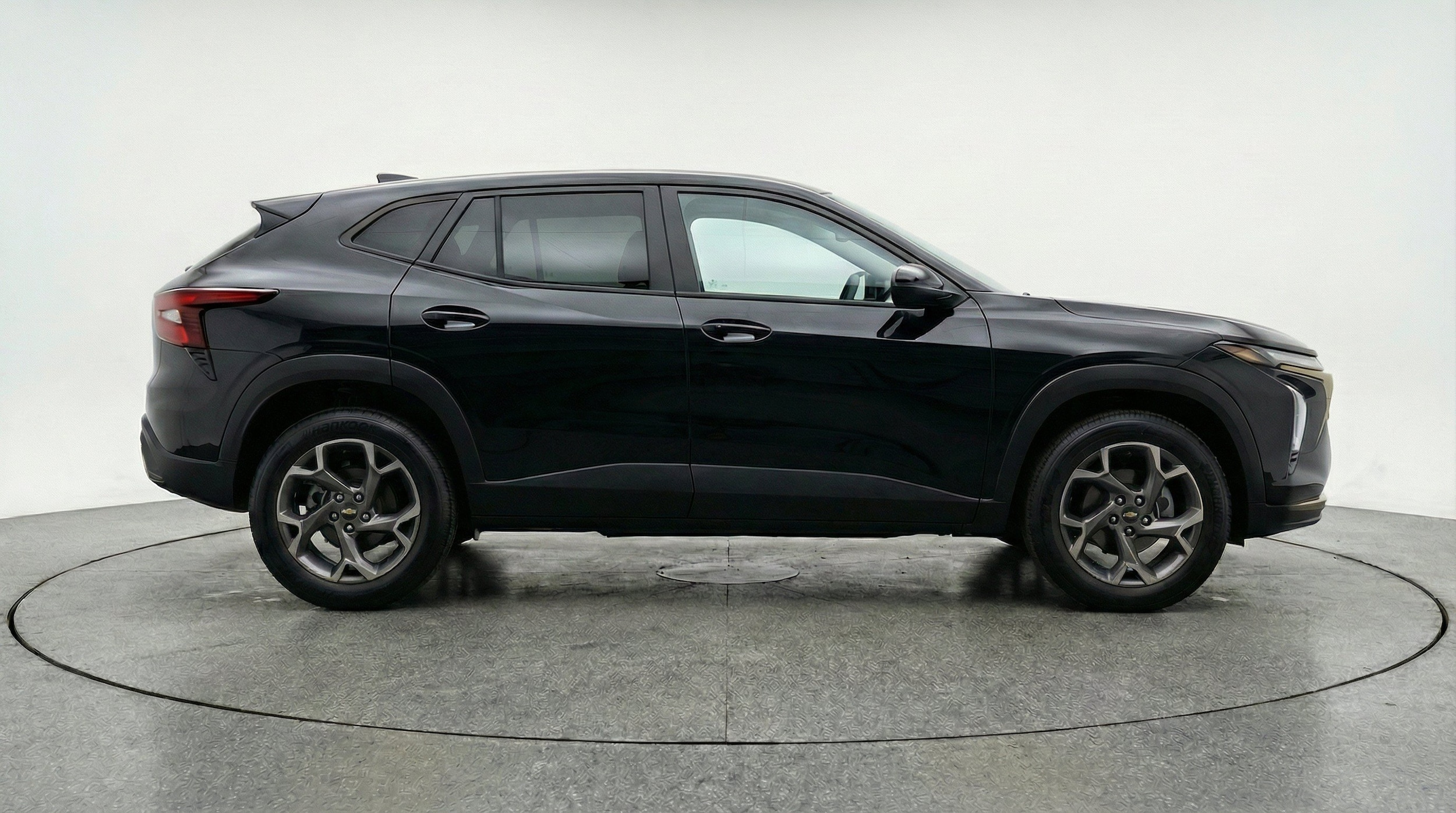 Thumbnail: 2025 Chevrolet Trax - 10
