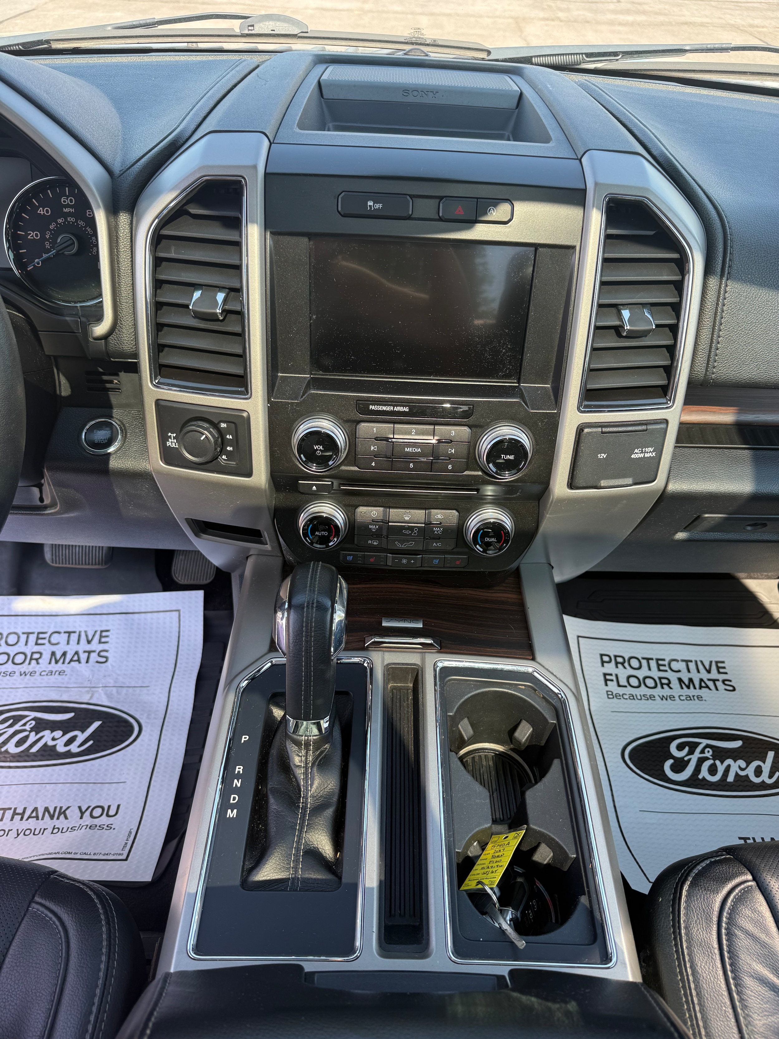 2017 Ford F-150 Lariat - Photo 12