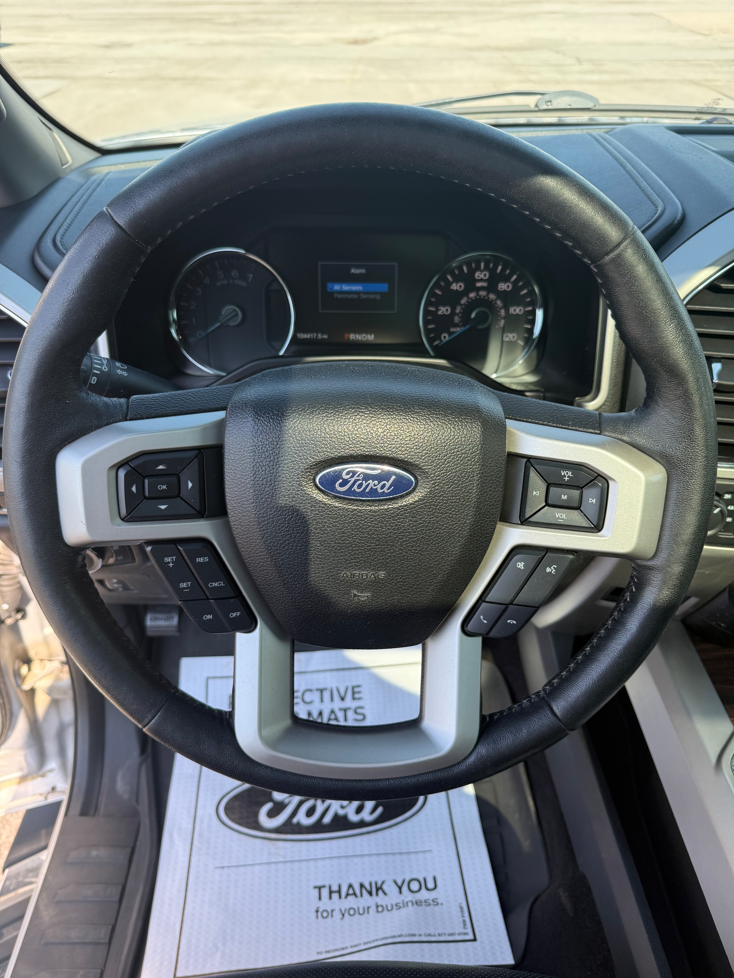 2017 Ford F-150 Lariat - Photo 10