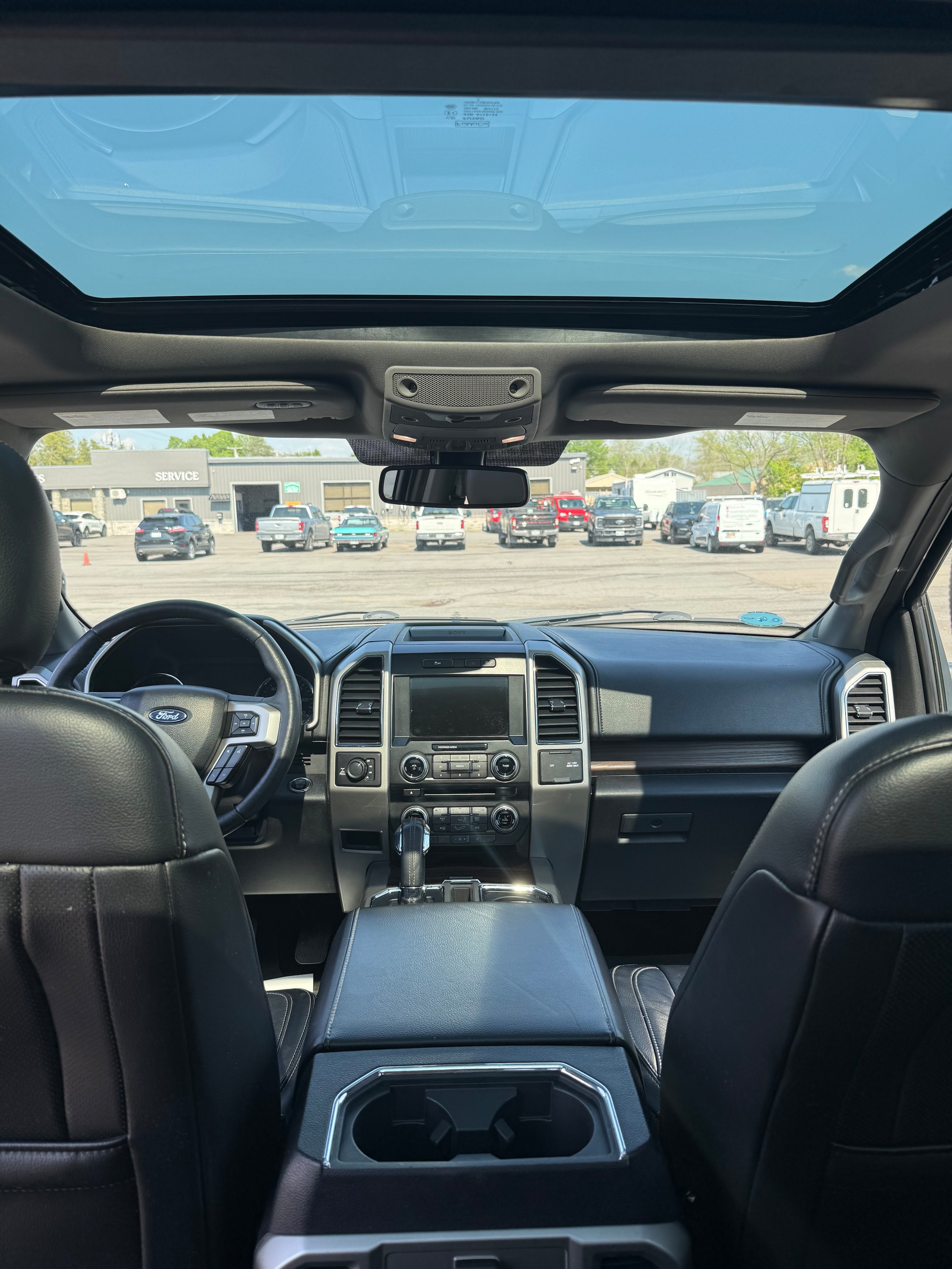 2017 Ford F-150 Lariat - Photo 15