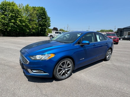 2017 Ford Fusion Hybrid SE Sedan