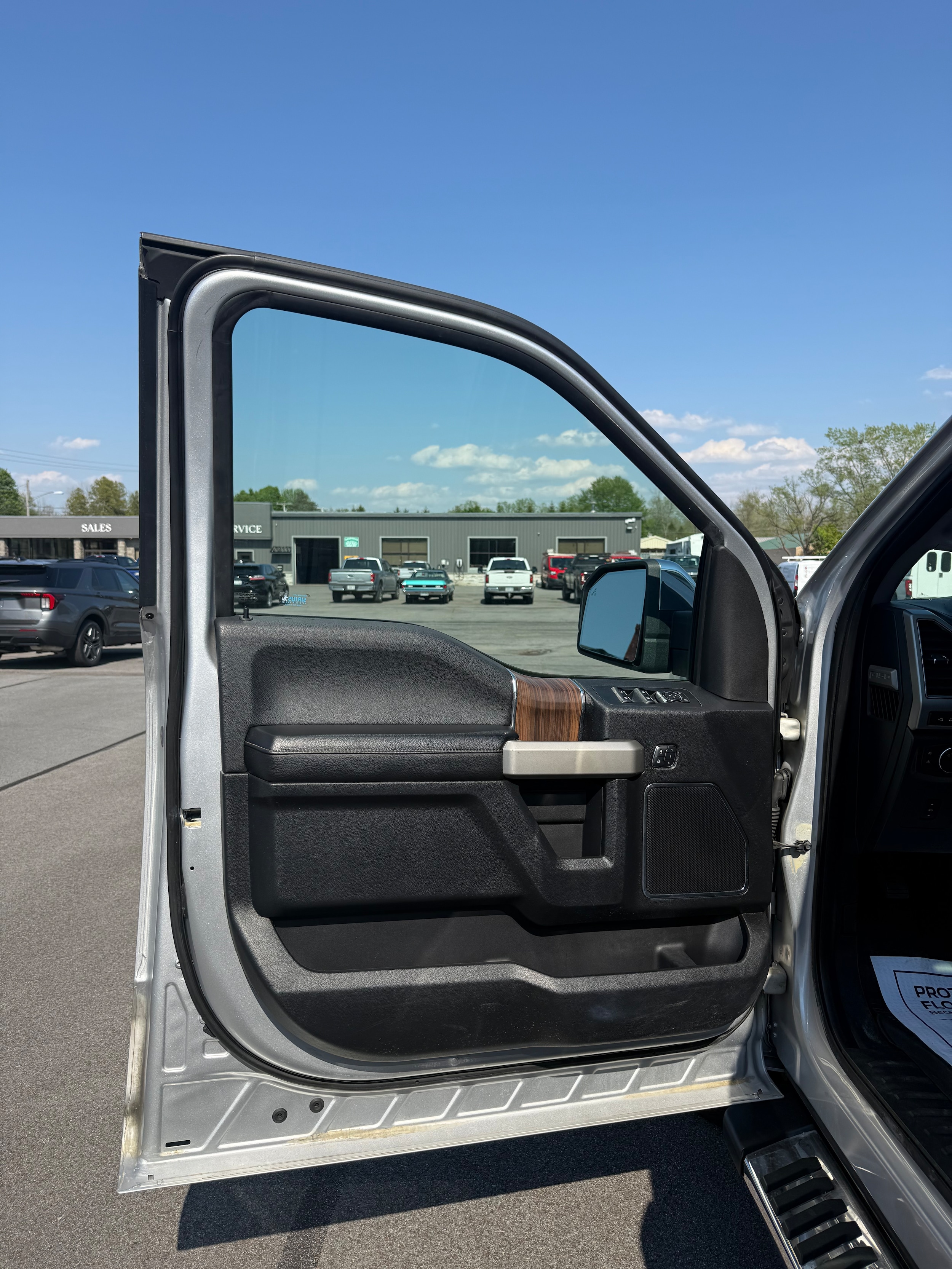 2017 Ford F-150 Lariat - Photo 6