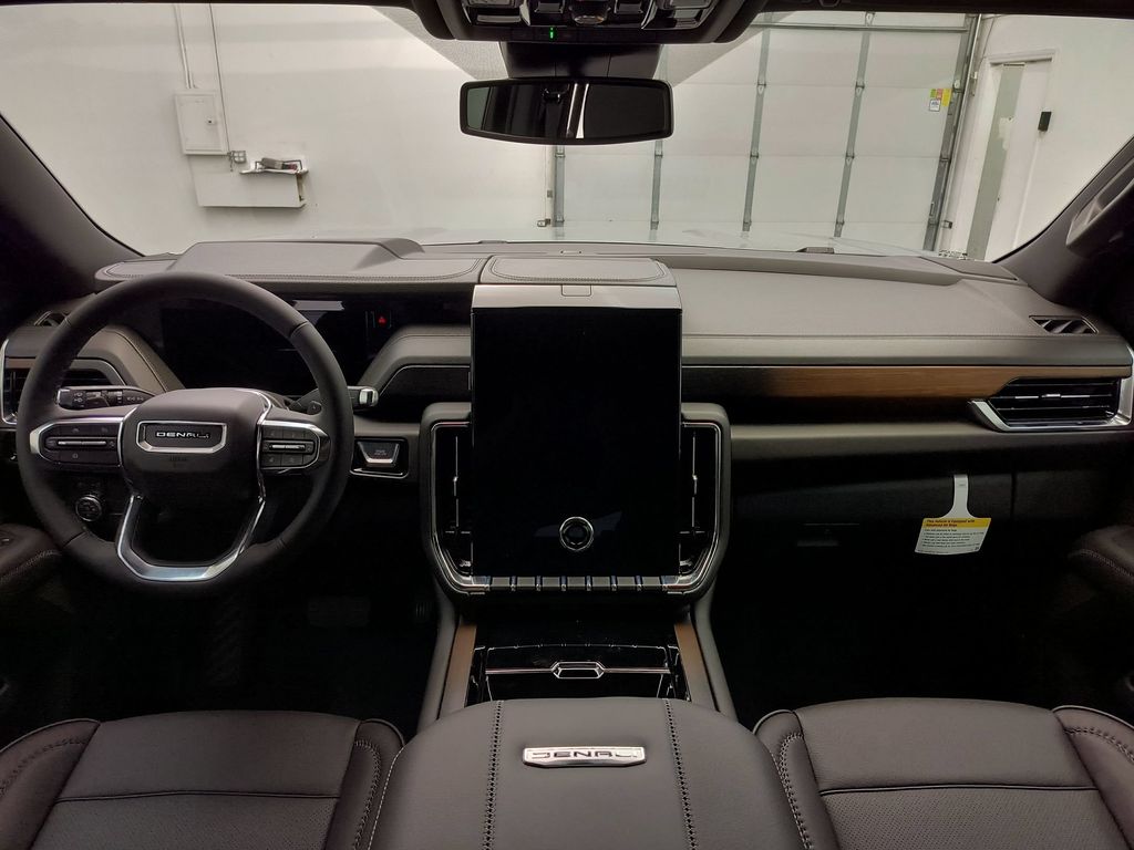 2026 GMC Yukon Denali - Photo 14