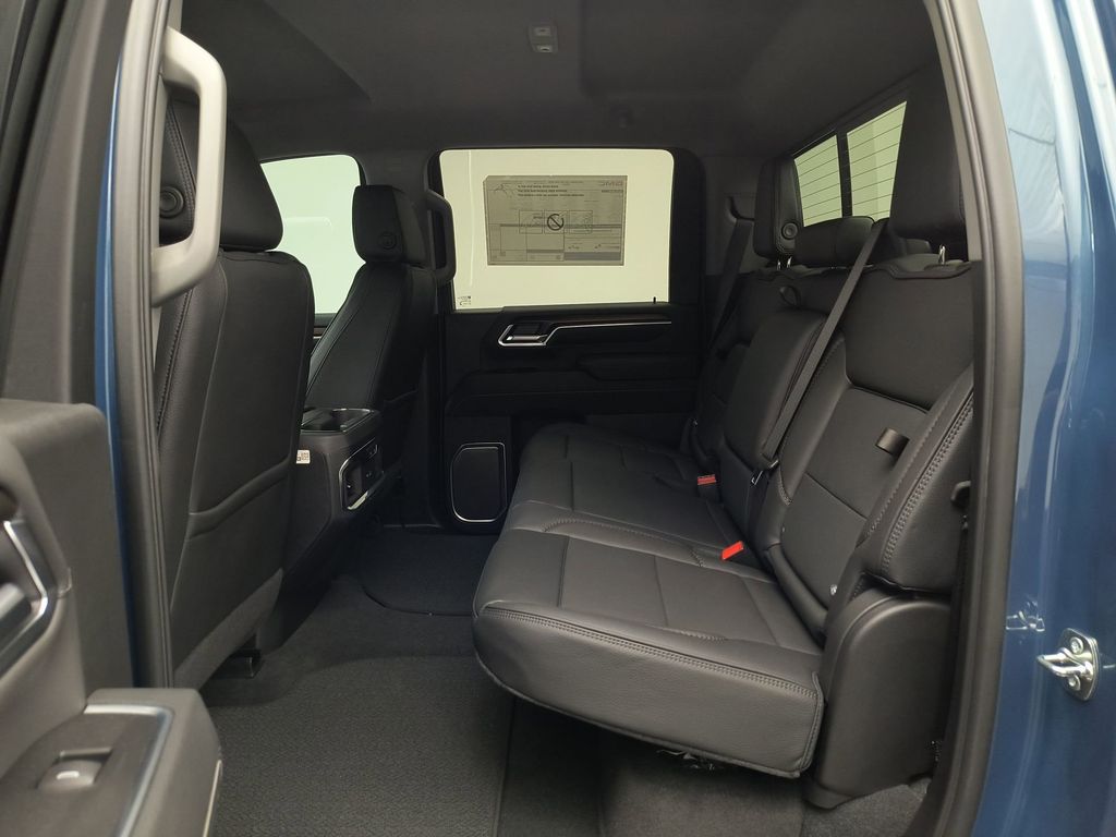 2026 GMC Sierra 3500HD Denali - Photo 11