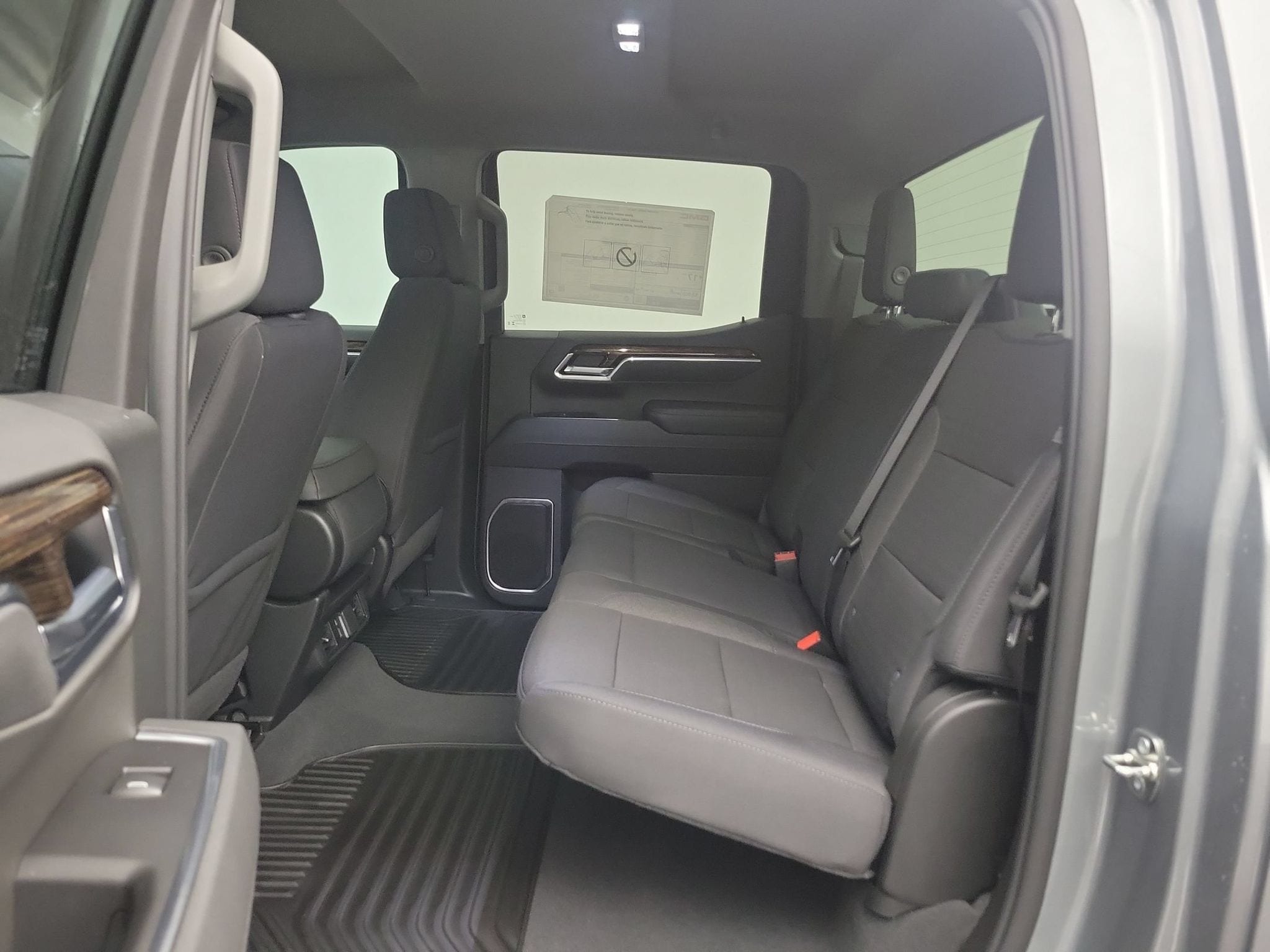 2026 GMC Sierra 1500 SLE - Photo 10