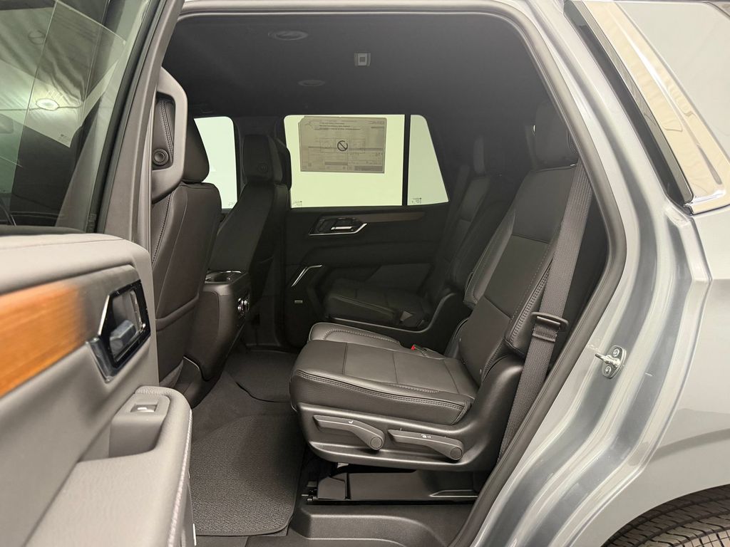 2026 GMC Yukon Denali - Photo 25