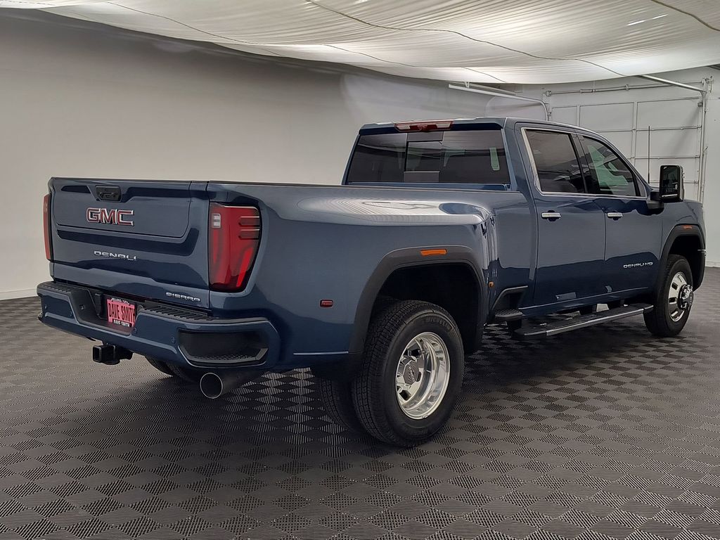 2026 GMC Sierra 3500HD Denali - Photo 8