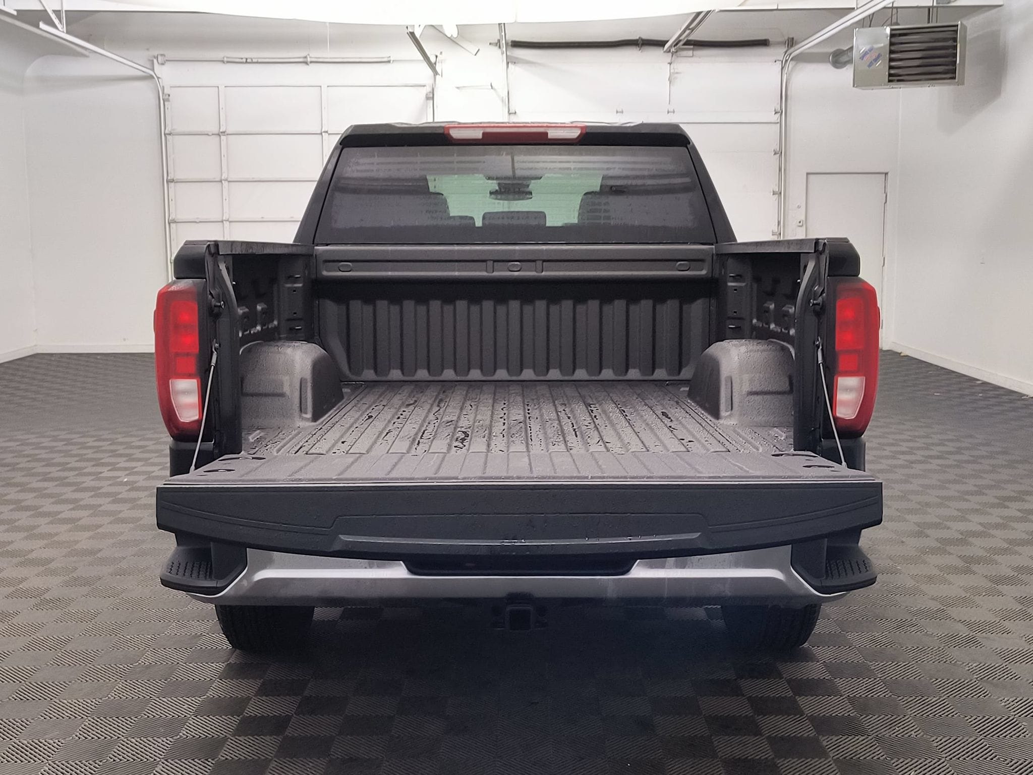 2026 GMC Sierra 1500 SLE - Photo 18