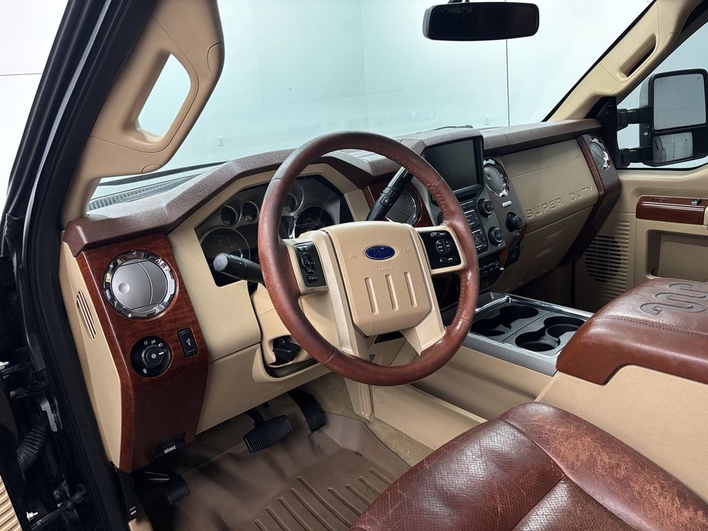 Used 2013 Ford Super Duty F-250 SRW Lariat Truck