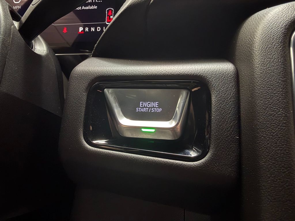 2026 GMC Yukon Denali - Photo 17