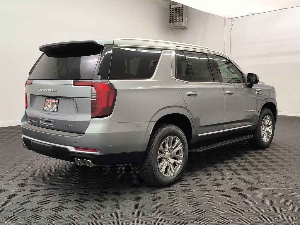 2026 GMC Yukon Denali - Photo 9