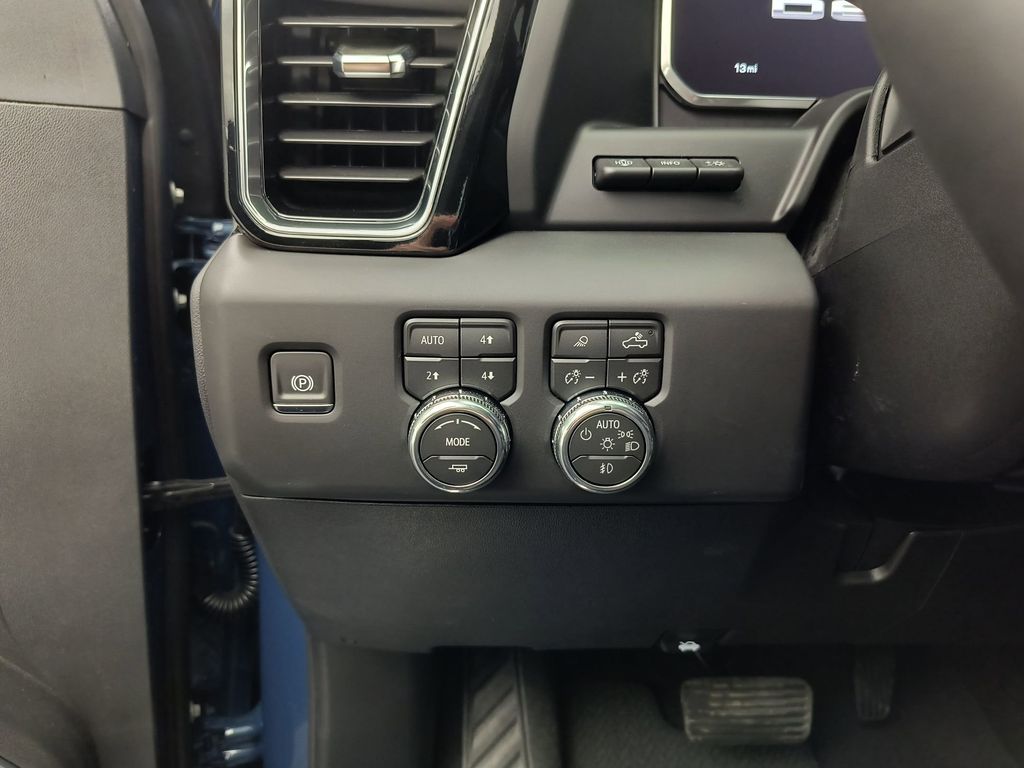 2026 GMC Sierra 3500HD Denali - Photo 13