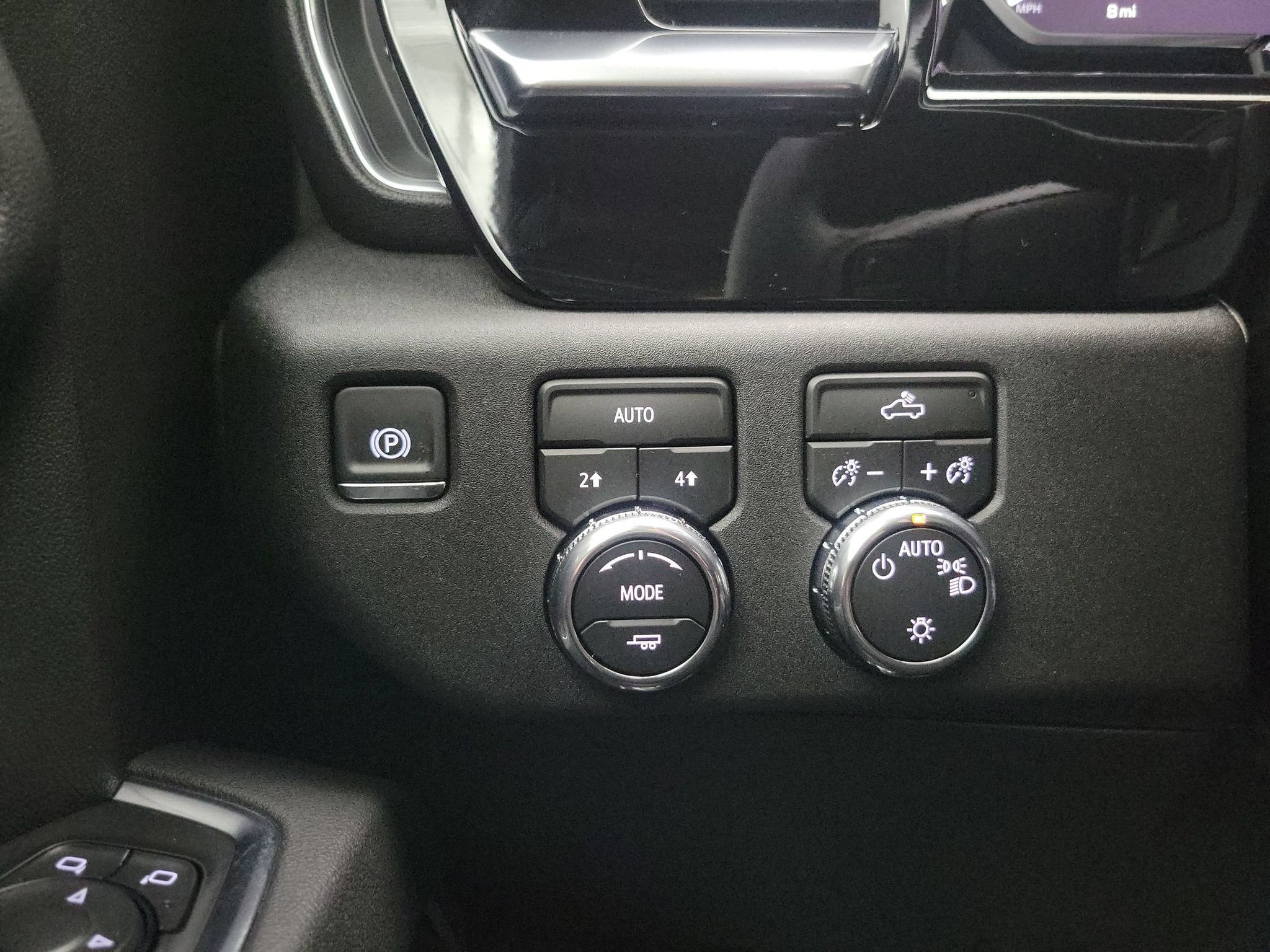 2026 GMC Sierra 1500 SLE - Photo 14