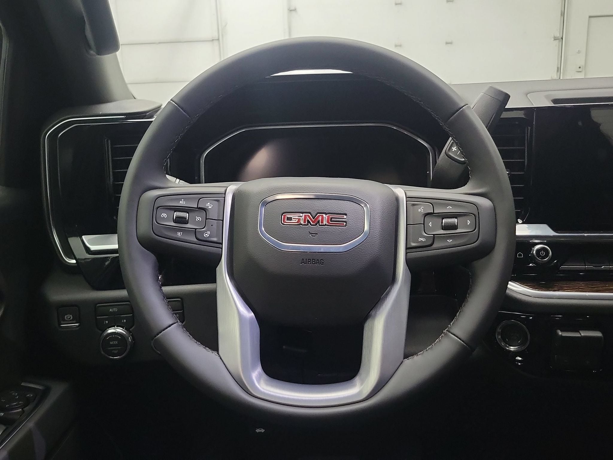 2026 GMC Sierra 1500 SLE - Photo 12