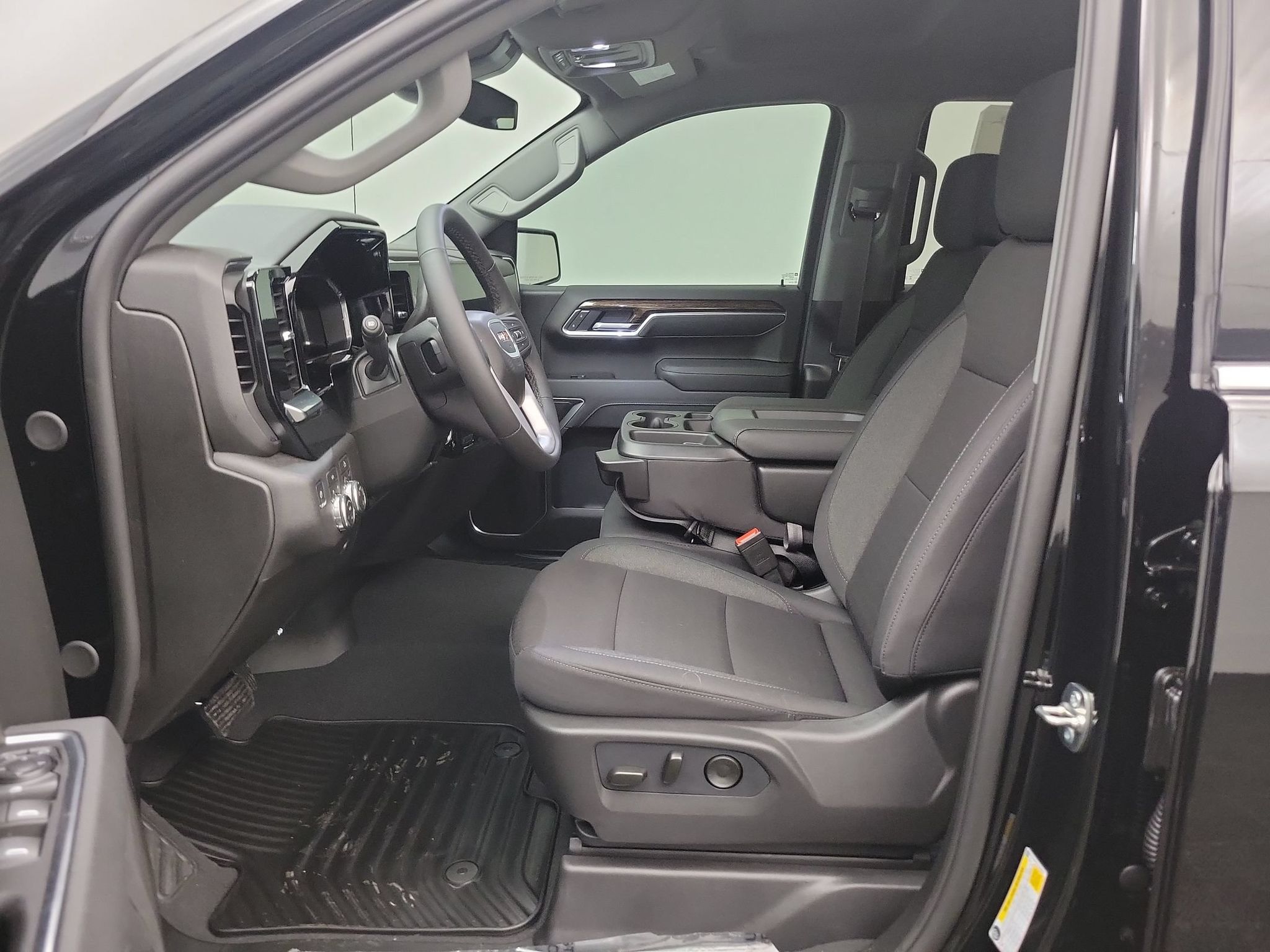 2026 GMC Sierra 1500 SLE - Photo 4