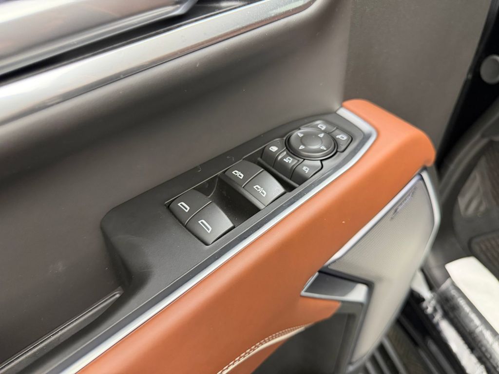 2026 GMC Sierra 3500HD Denali Ultimate - Photo 12
