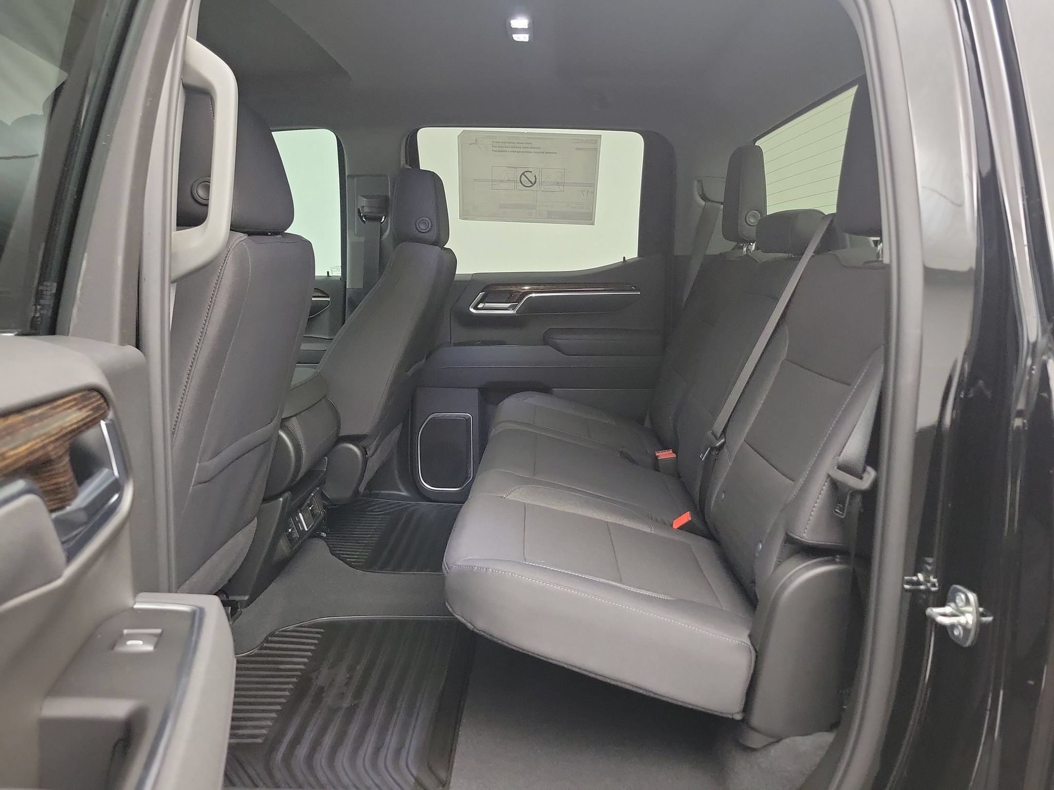 2026 GMC Sierra 1500 SLE - Photo 10