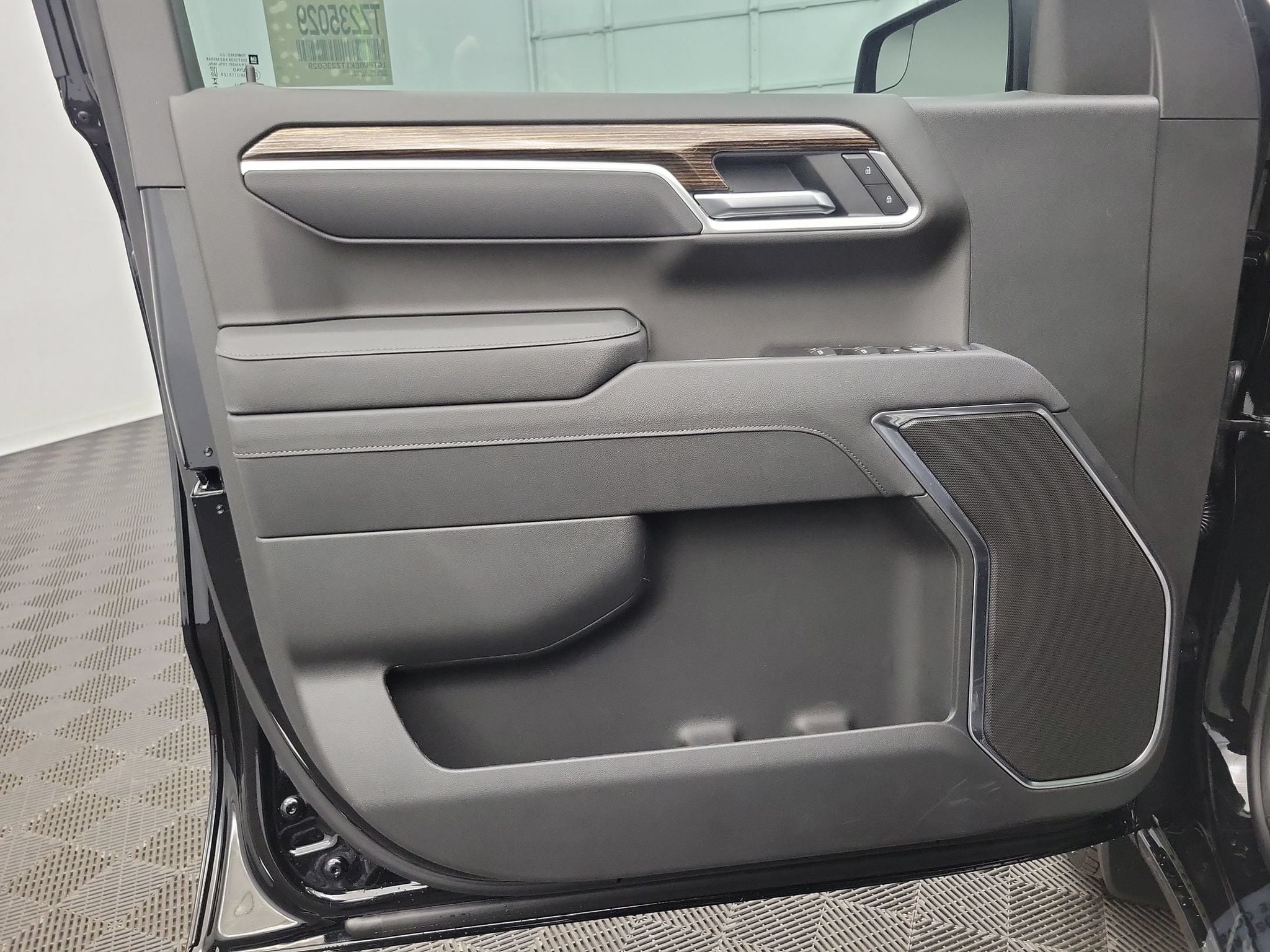 2026 GMC Sierra 1500 SLE - Photo 17