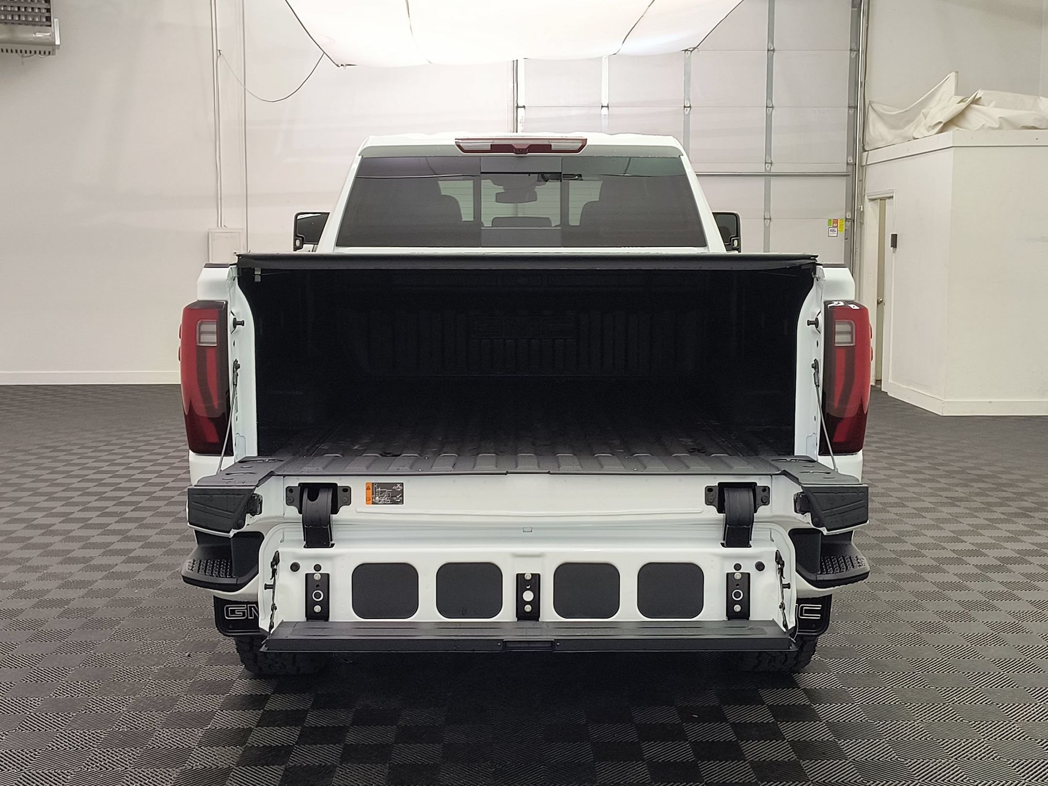 2026 GMC Sierra 2500HD Denali - Photo 20