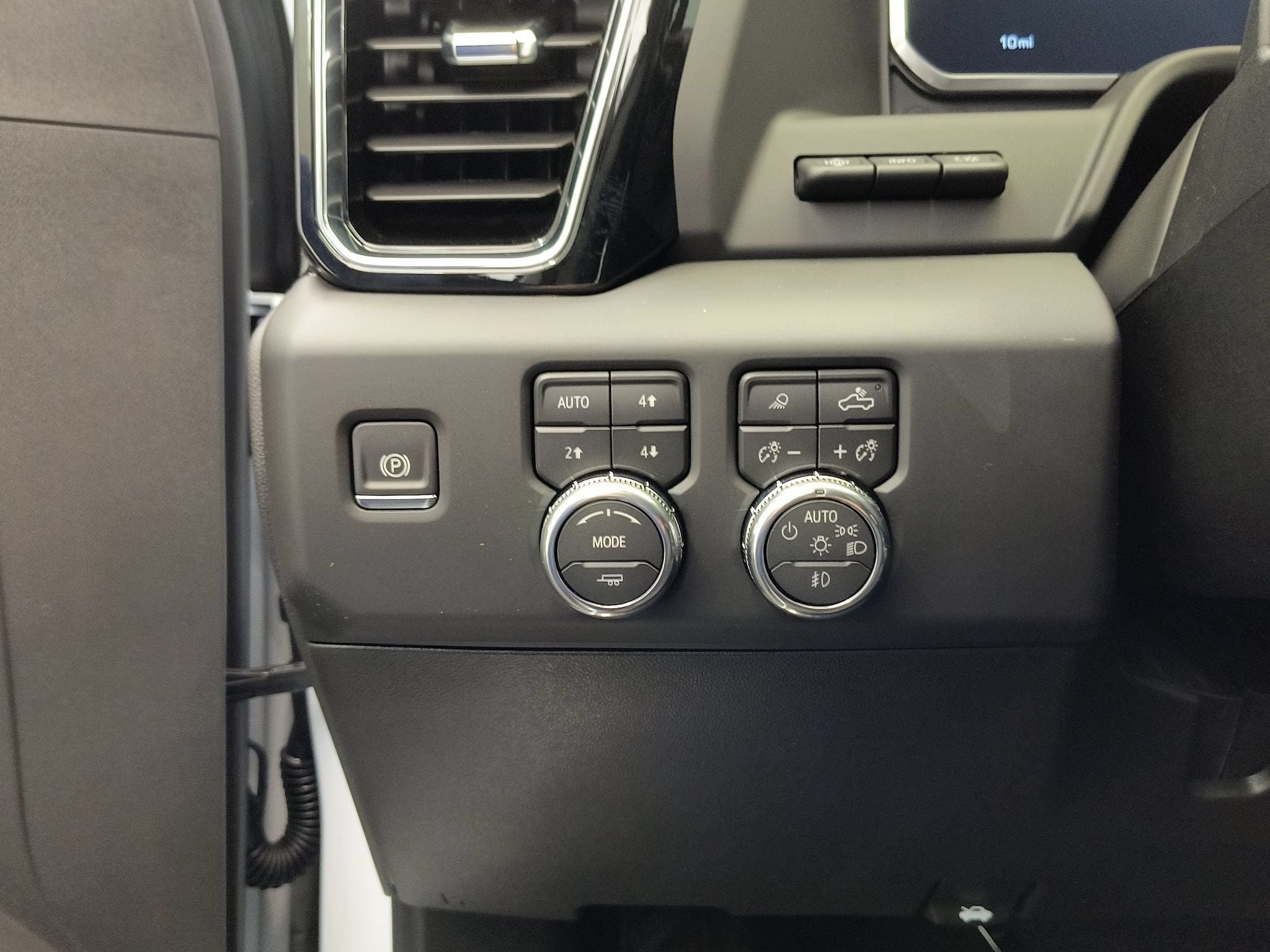 2026 GMC Sierra 2500HD Denali - Photo 27