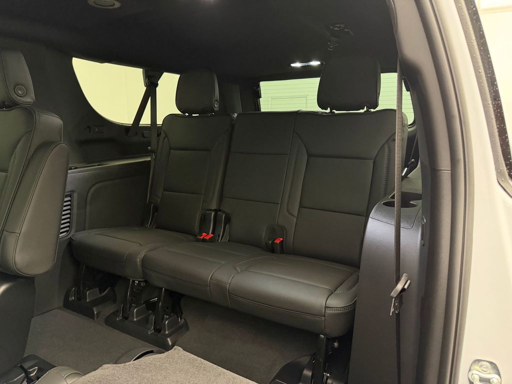 2026 GMC Yukon XL Denali - Photo 21