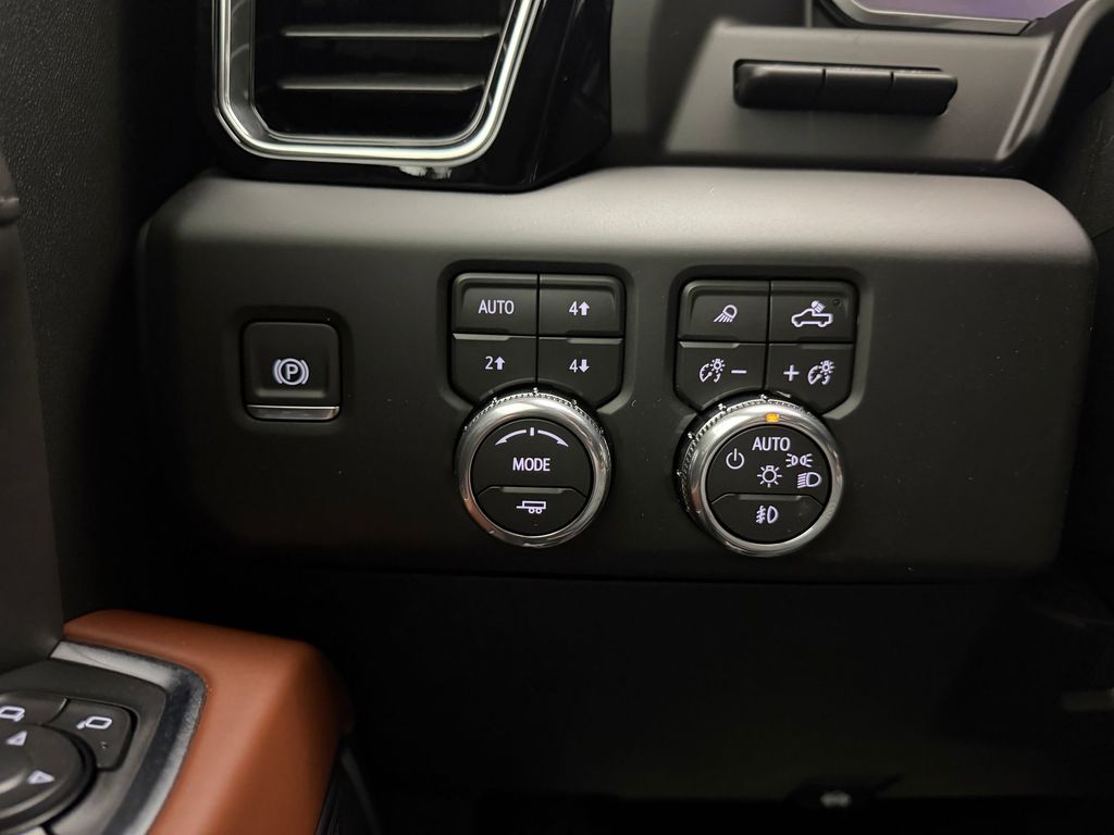 2026 GMC Sierra 3500HD Denali Ultimate - Photo 31