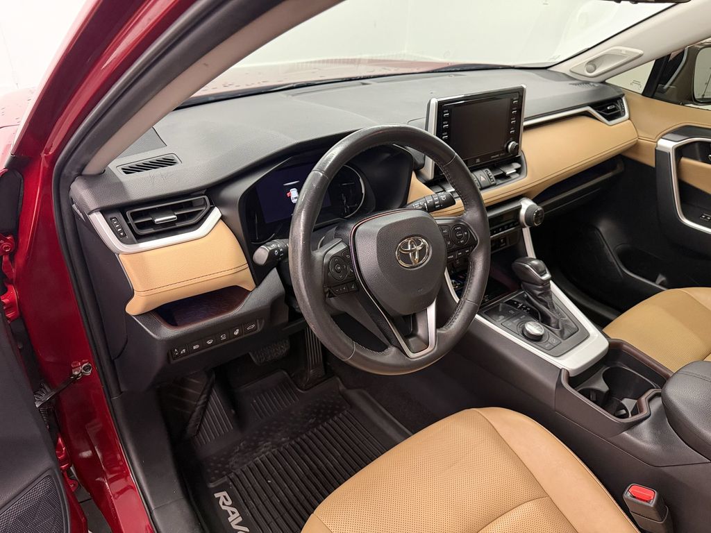 Used 2020 Toyota RAV4 Limited SUV