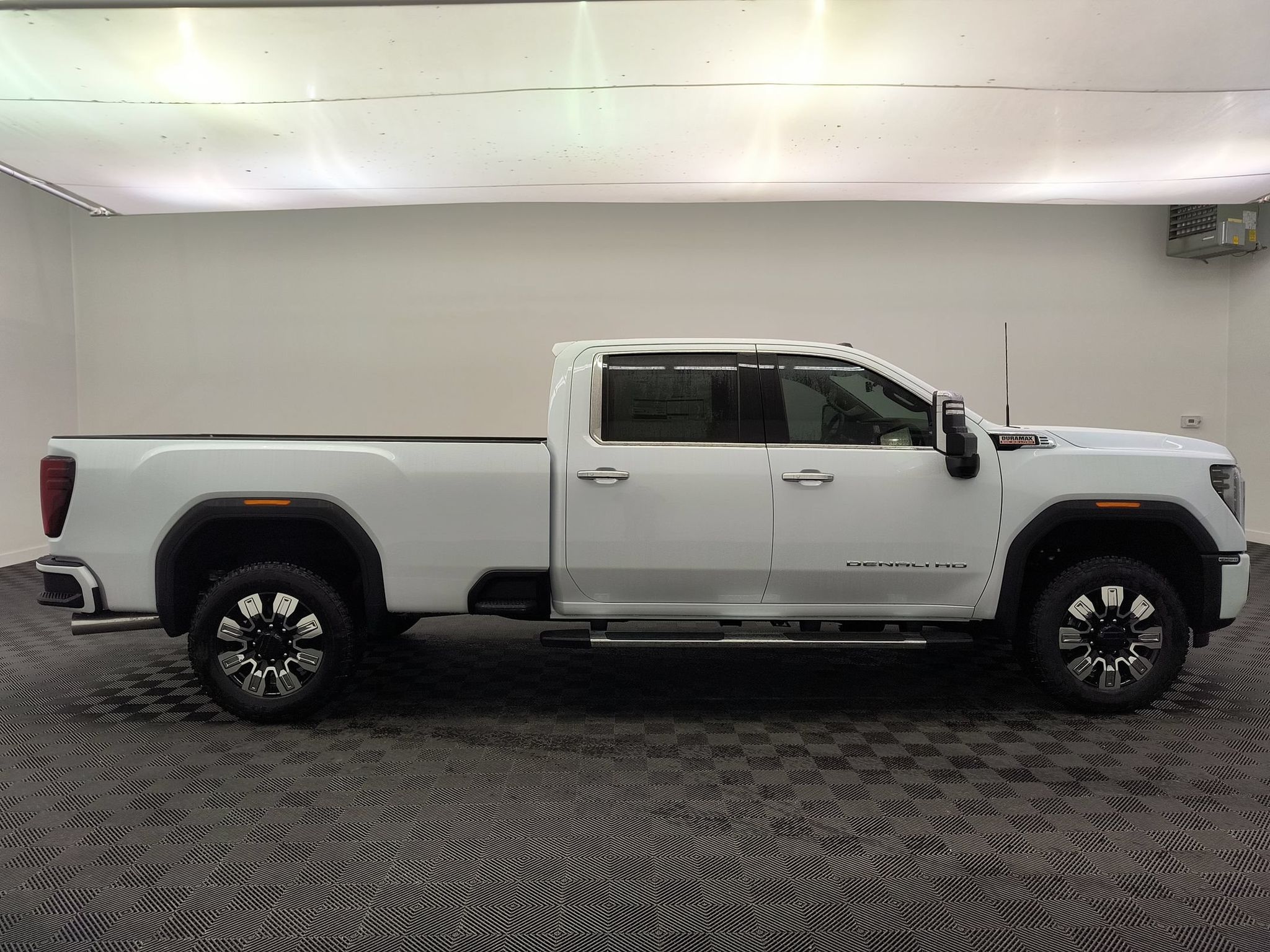 2026 GMC Sierra 2500HD Denali - Photo 8