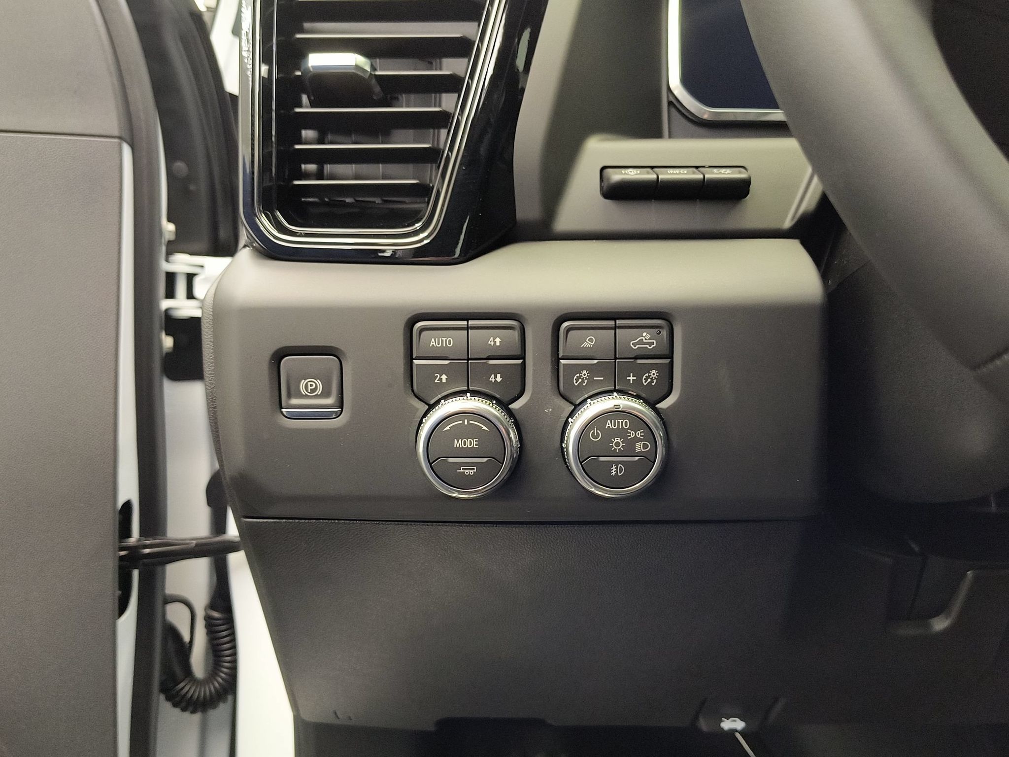 2026 GMC Sierra 2500HD AT4 - Photo 28