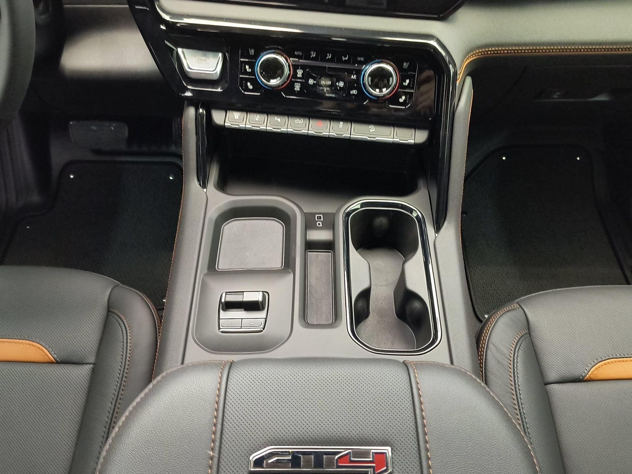 2026 GMC Sierra 2500HD AT4 - Photo 29