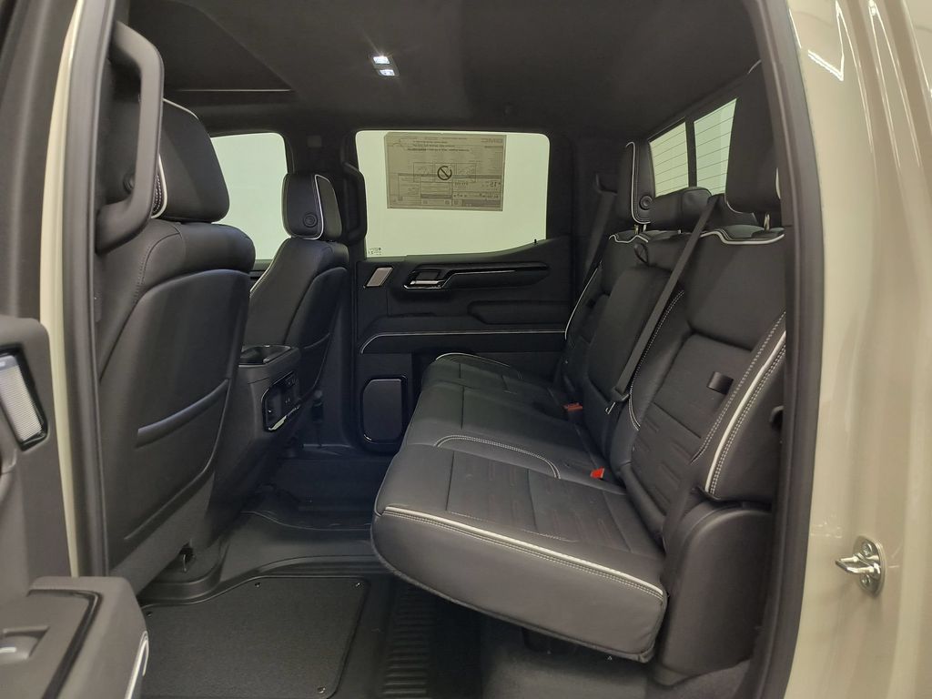 2026 GMC Sierra 1500 AT4X - Photo 21